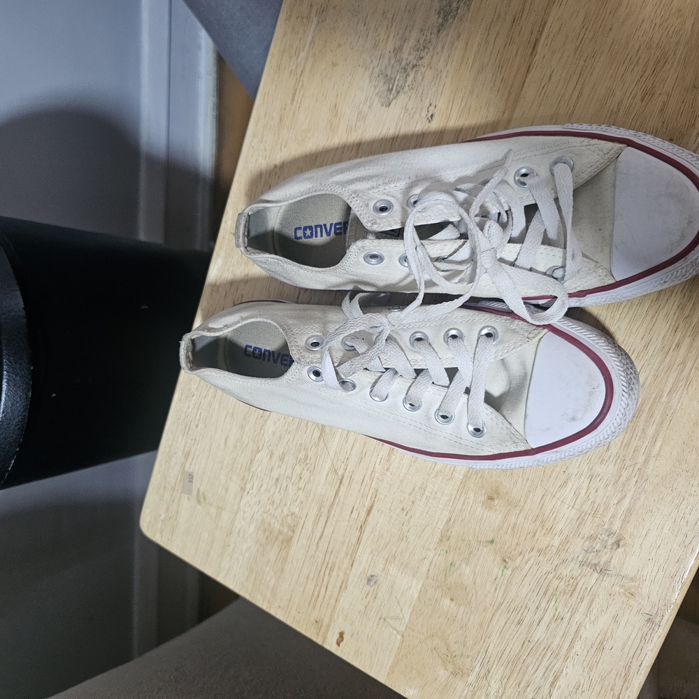 Converse Cream Low-Top Sneakers